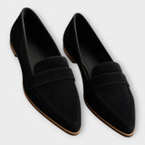 Elegant Loafers with Modern Line